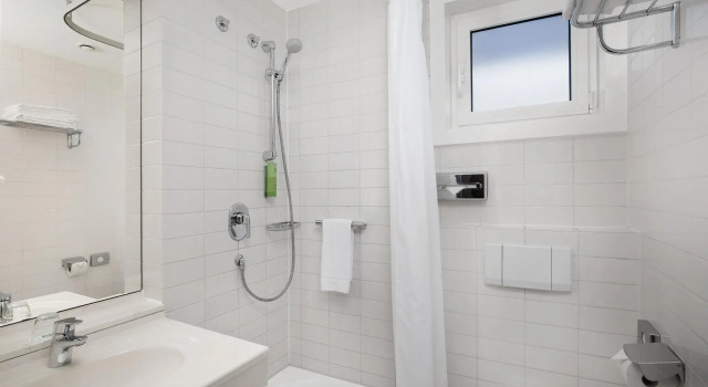 Номер Standard HI Hotel International Hamburg