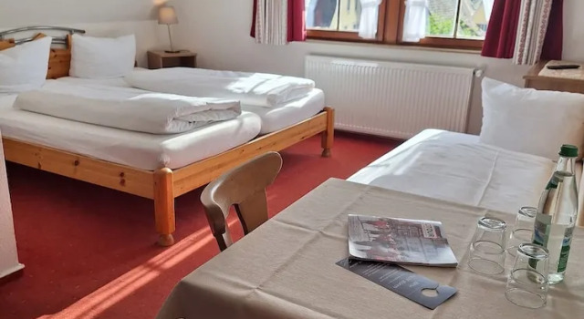 Трёхместный номер Standard c 1 комнатой Hotel zum Breiterle - Self-Check-In
