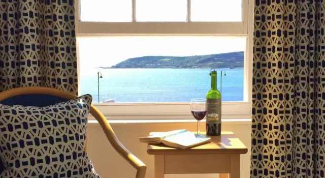 Standard Casal quarto com vista para o mar Warwick House