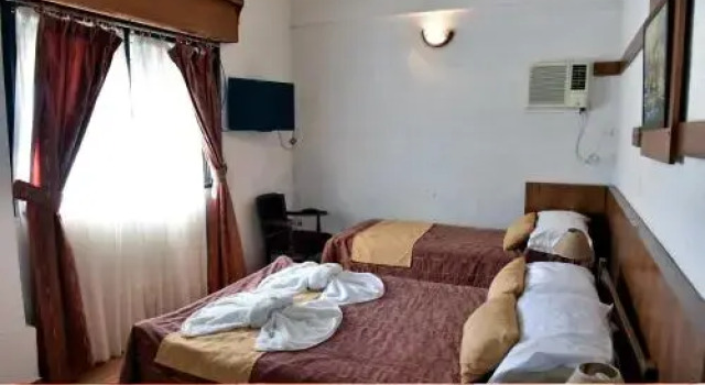 Hotel Gran Litoral, Rezerwuj Hotel Hotele w Entre Ríos z basenem, Basen