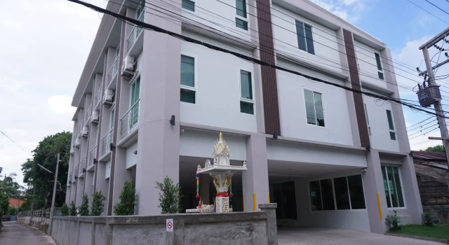 Nan Panwa Hotel