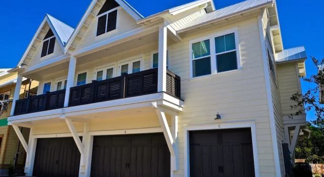 One More Day 3 Bedroom Condo By Coastal Dreamin
