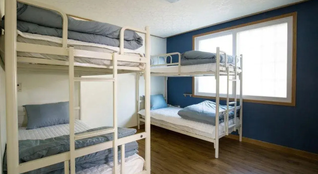Hong Hong Guesthouse - Hostel, Забронировать Хостел Отели Согвипхо с парковкой, Парковка