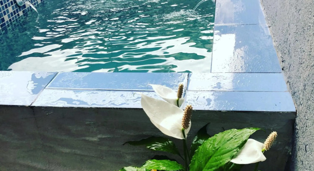 Sobrado com Piscina hidromassagem
