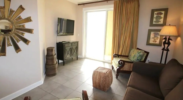 Grand Panama 1304 Tower I - Two Bedroom Condo, Rezerwuj Hotel Hotele w Panhandle Florida z basenem, Basen