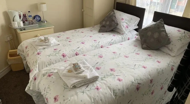 Rosevale Bed & Breakfast, 予約 ホテル ローストフト The Broads