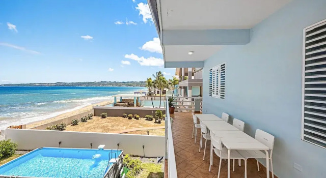 Апартаменты Oceanview Retreat With Pool
