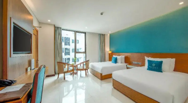Двухместный номер Standard с балконом и с частичным видом на океан Mandila Beach Hotel Danang