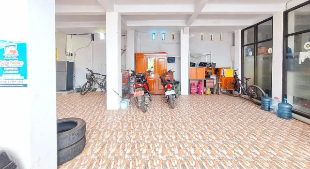 Q-Five Guest House YIA Kulon Progo Mitra RedDoorz, Book Guesthouse Temon Yogyakarta Province