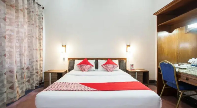 Standard double chambre OYO 517 Hotel Arjuna Lawang