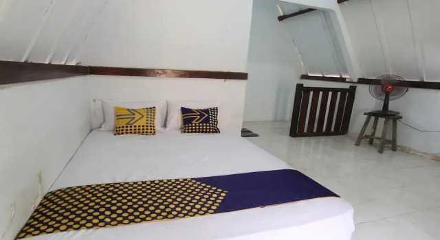 OYO Life 93125 Kos Bale Lumbung Syariah, Book Hotel Billige hoteller i Tanjung