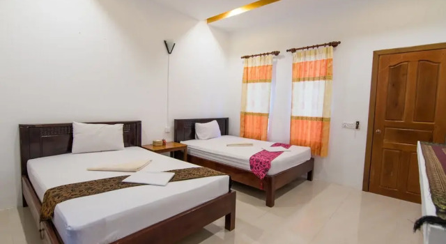 Golden Ganesha Villa - Hostel, Забронировать Хостел Хостелы Сиемреап, рядом с Lucky Mall Siem Reap, Хостел