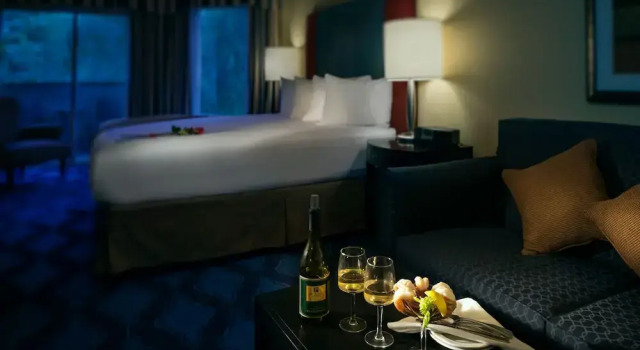 Двухместный номер Executive с видом на сад Plaza Inn & Suites at Ashland Creek