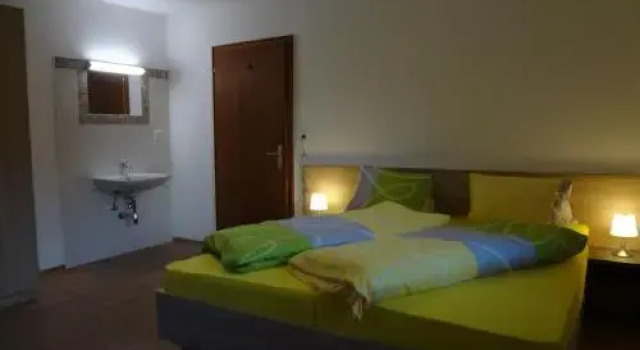 Ferienhaus Willi, Book Hotel Hotels in Vorarlberg with Parking, Parking