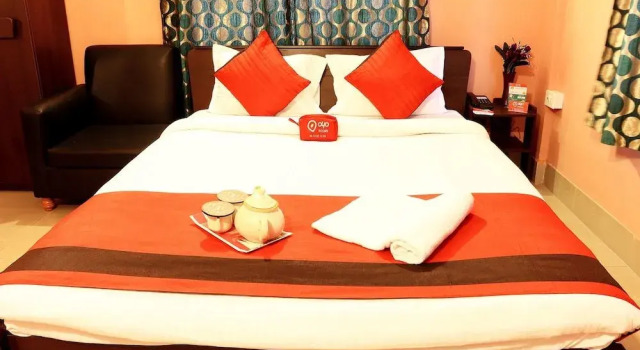 OYO 587 Tamanna Homestay, Prenota Hotel Calcutta 