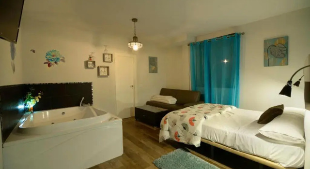 Luxury Suite, Varaa Hotelli Hotellit Madridin maakunta pysäköinnillä, Pysäköinti