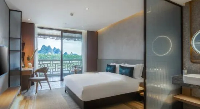 Двухместный номер Standard с балконом и с красивым видом из окна Wuyue Hotel Yangshuo West Street Branch