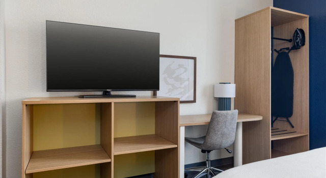 Четырёхместный номер Standard Spark by Hilton Indianapolis Northeast Fishers