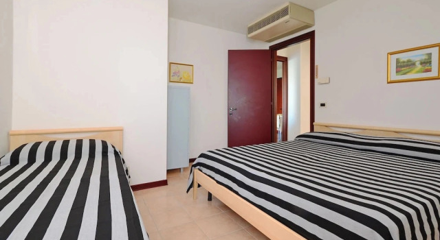 Apartment Overlooking the sea and the Marina, Book Lejlighed Lignano Sabbiadoro Friuli Venezia Giulia