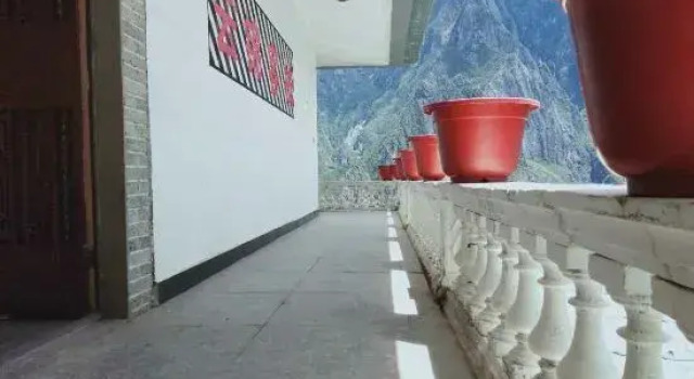 Ben Li Wan Family Hotel