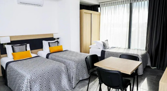 Трёхместный номер Standard Sky Roof Hotel