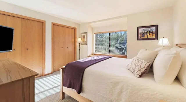 Fairway Village 25