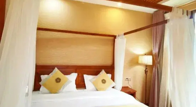 Люкс Danbaza West Decon Inn