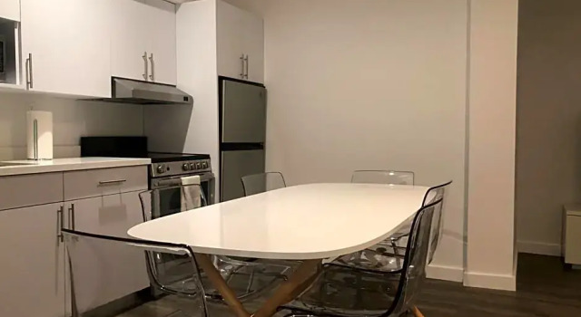 Четырёхместные апартаменты с 2 комнатами SoBe 12th and Ocean Suites