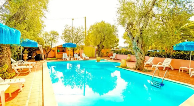 Residence Villa Ulimare, Rezerwuj Willa Hotele w Foresta Umbra z basenem, Basen