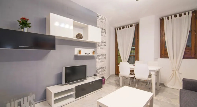Апартаменты с балконом Apartamentos Granata