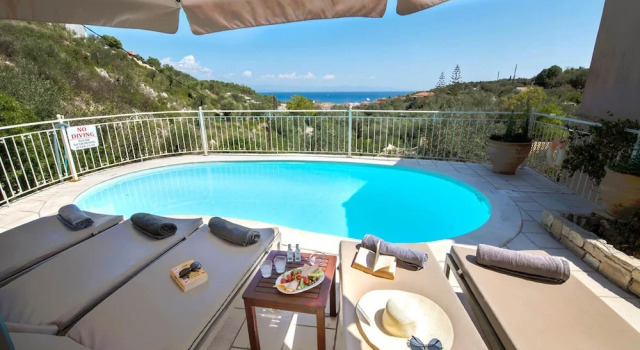 Villa Elpida, Book Villa Hotels in Paxoi with a Pool, Swimming Pool