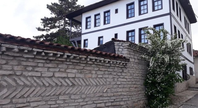 Dibekonu Konak