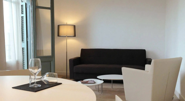Barcelona Apartment Viladomat, Забронировать Апартаменты/квартира Барселона провинция Барселона, рядом с Jove Regina Theatre