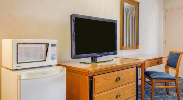 Travelodge by Wyndham Niagara Falls At the Falls, Buchen Sie Gasthaus Mini-Hotels in New York State, Gasthaus