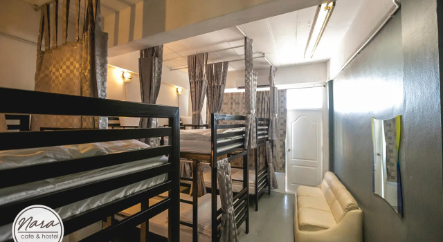 Кровать в общем номере (женский номер) Near Don Mueang Hotel