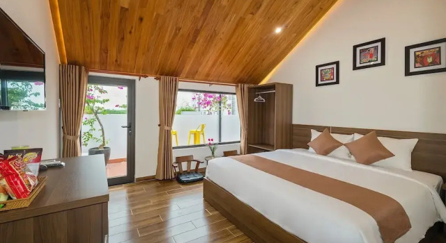 Номер Deluxe с балконом и с видом на город Brother Villa Hoi An