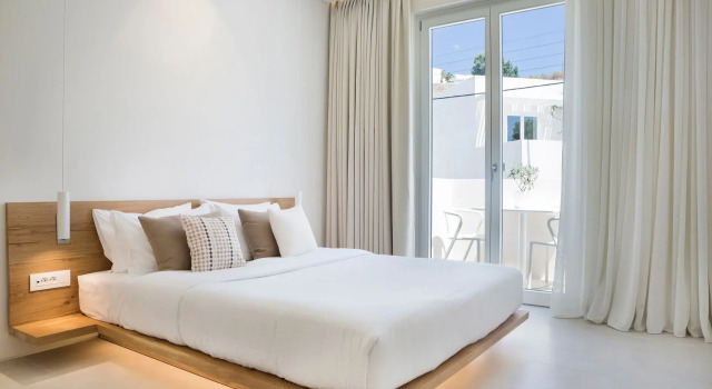 Номер Luxury Standard Mykonos Dove Beachfront Hotel