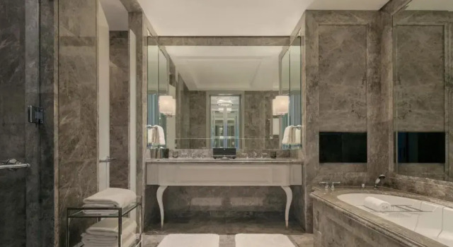 Четырёхместный номер Standard с видом на город The St. Regis Kuala Lumpur