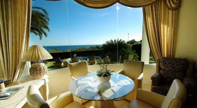 Villa Rogher, Prenota Villa Alella Maresme
