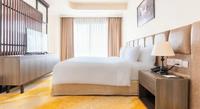Номер Premier La Vela Hue Hotel