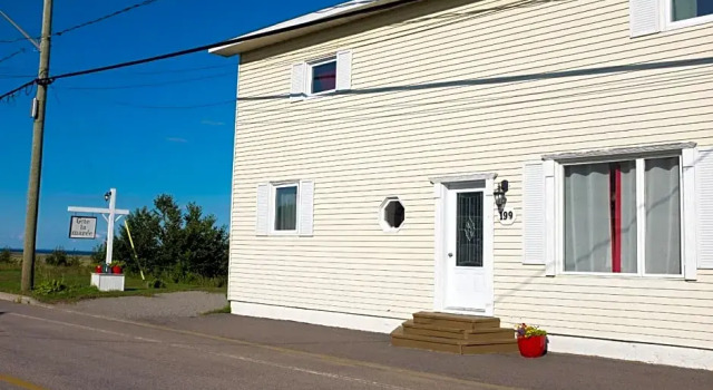 Gîte la Marée, Rezerwuj Hotel Hotele w Manicouagan z parkingiem, Parking