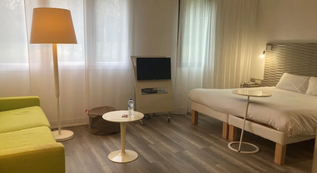Семейный люкс ibis Styles Lille Aéroport