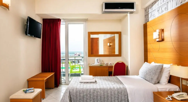 Номер Standard City Life Port Hotel
