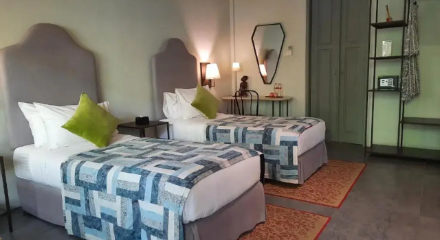 Lovinalife Room & Cafe, Book Hotel Singaraja Buleleng