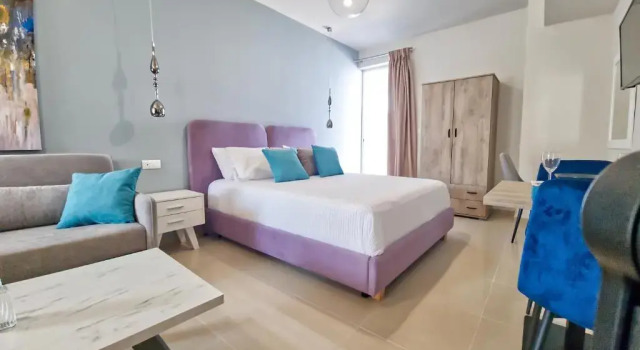 Epipleon Luxury Suites -104- Δωμάτιο 35τμ με βεράντα 35τμ μπροστά στη θάλασσα, Buchen Sie Ferienwohnung Apartments in Platanitis, Ferienwohnung