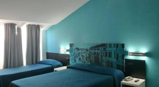Двухместный номер Economy Hotel Mondial