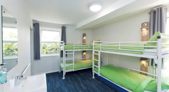Четырёхместный номер Standard YHA Swanage
