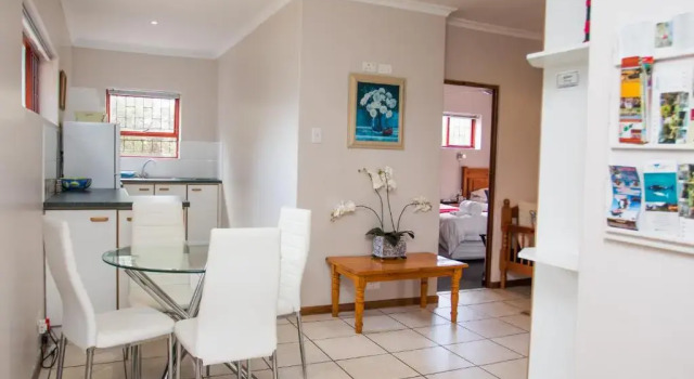 Апартаменты Comfort Jennys Guest House