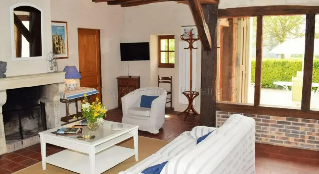 Maison en campagne avec cheminée et animaux acceptés - FR-1-381-440, Book Hotel  