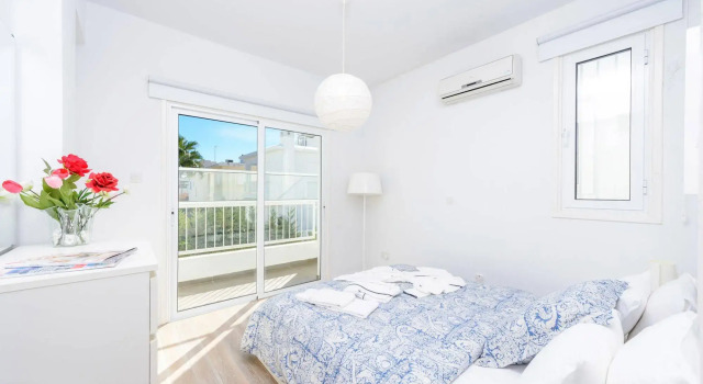Villa Atlantis, Rezerwuj Willa Hotele w Protaras z basenem, w pobliżu Lombardi Beach, Basen